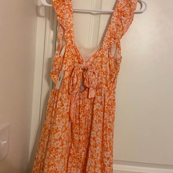 Dress - Picture 2 of 3